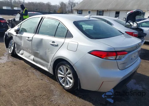 2024 Toyota Corolla Le z USA, uszkodzony, nr VIN 5YFB4MDE5RP113309